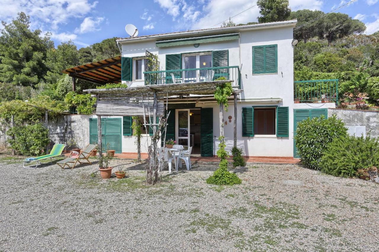 Il Giardino Nel Sole Bilo Apartment Capoliveri  Bagian luar foto