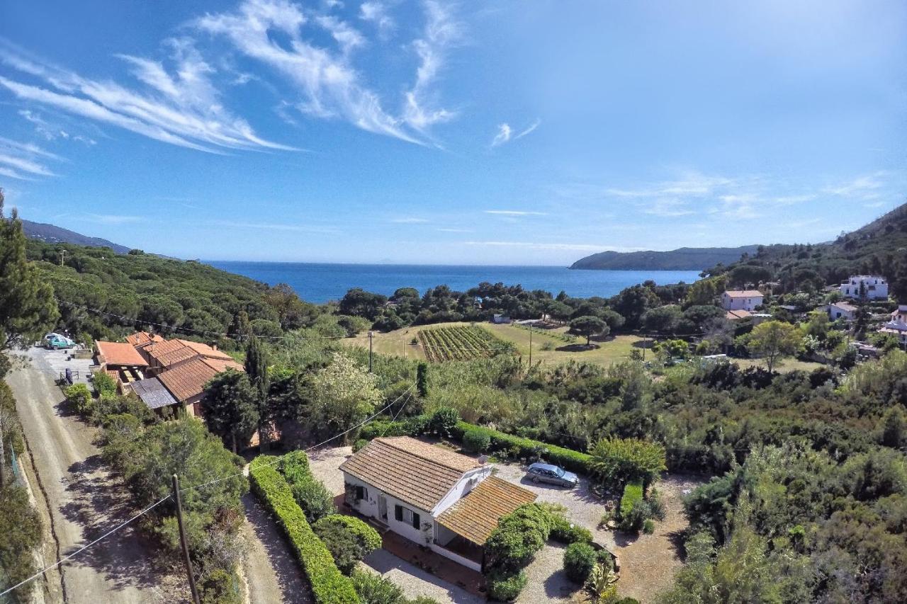 Il Giardino Nel Sole Bilo Apartment Capoliveri  Bagian luar foto